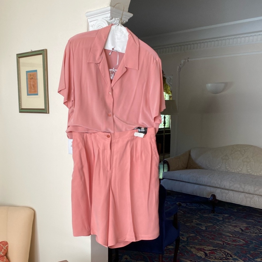 Josephine Chaus Pink 100% Silk Blouse & Matching Shorts Set Blouse 18 Shorts XL